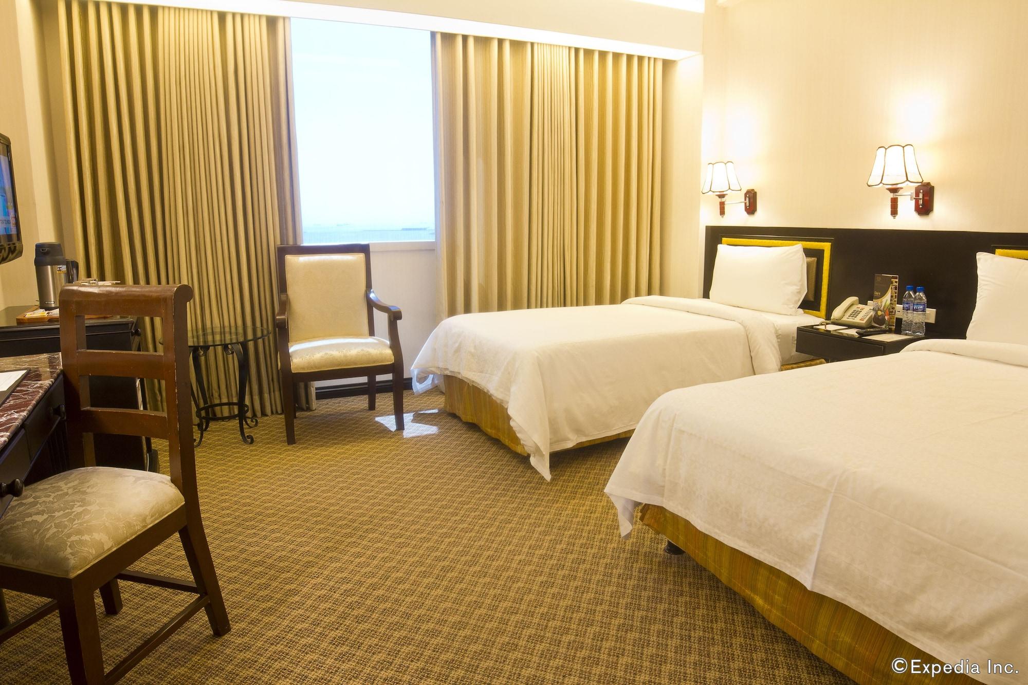 Bayview Park Hotel Manila Bagian luar foto