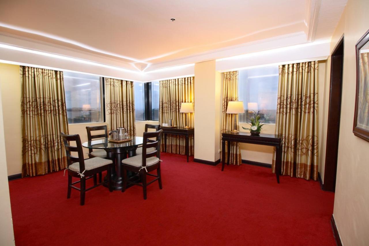 Bayview Park Hotel Manila Bagian luar foto