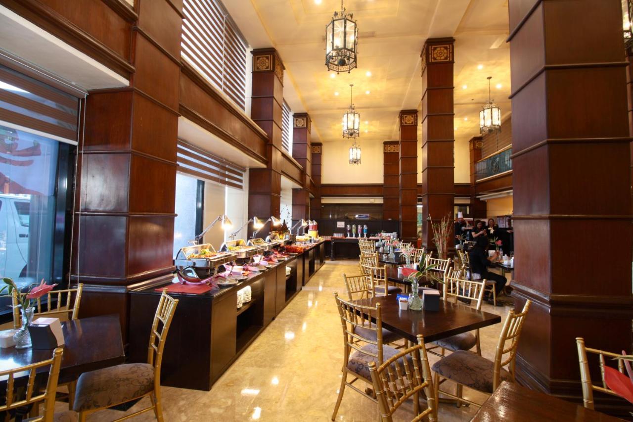 Bayview Park Hotel Manila Bagian luar foto