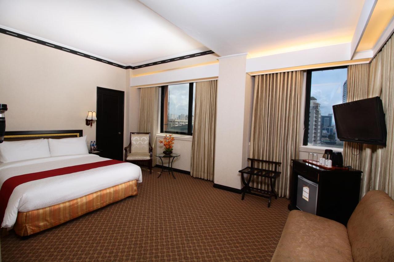 Bayview Park Hotel Manila Bagian luar foto