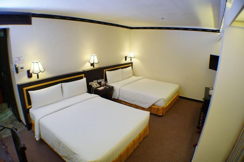 Bayview Park Hotel Manila Bagian luar foto